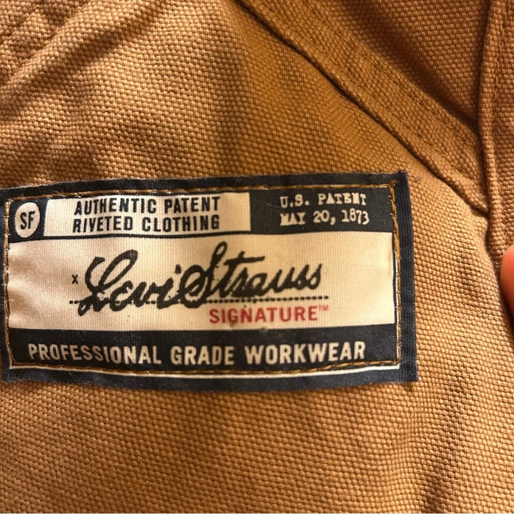 Levi's men’s Tan Jeans Overalls - Picture 5 of 6